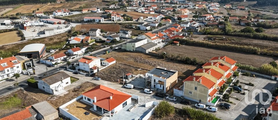 Moradia T3 em Santa Bárbara de 151 m²