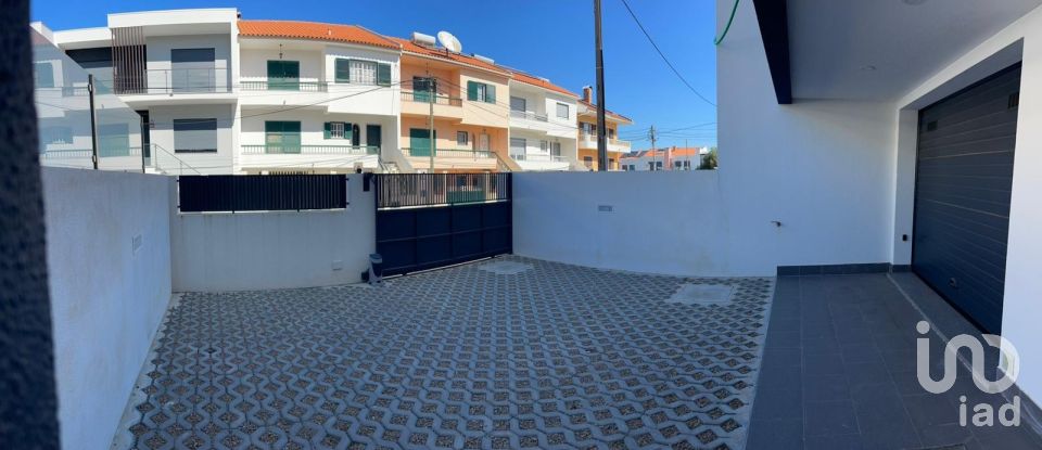 Moradia T5 em Corroios de 120 m²