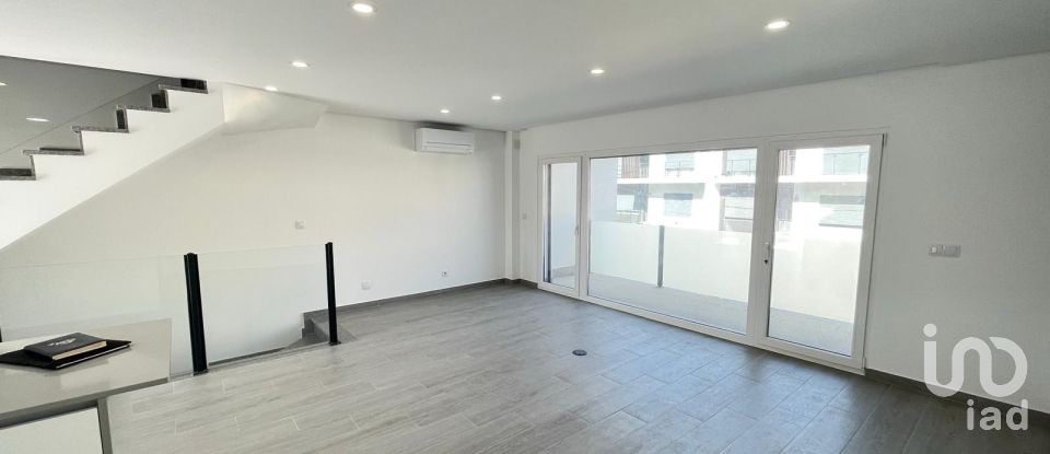 Moradia T5 em Corroios de 120 m²
