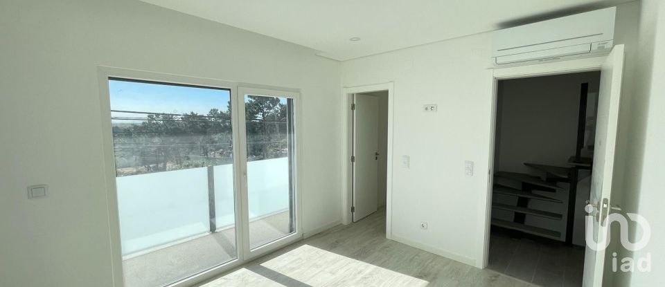 Moradia T5 em Corroios de 120 m²