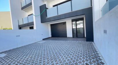 House T5 in Corroios of 120 m²