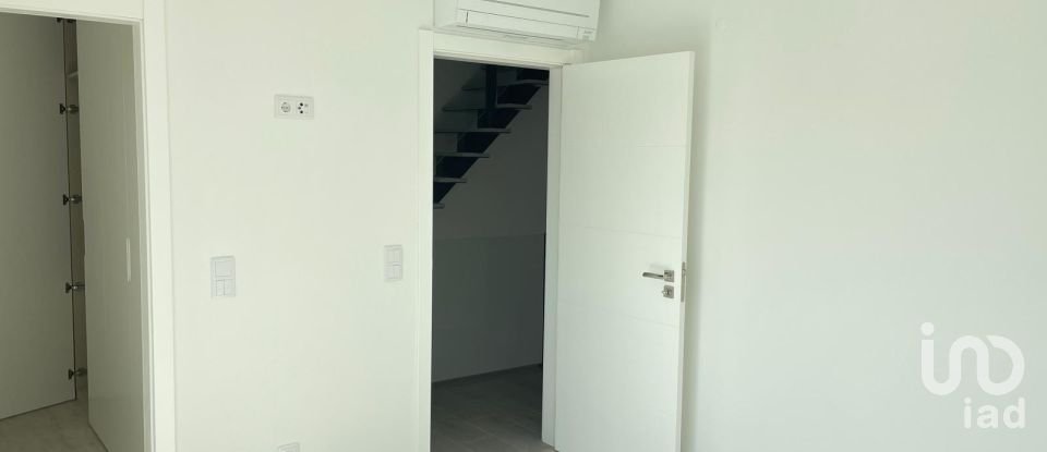 Moradia T5 em Corroios de 120 m²