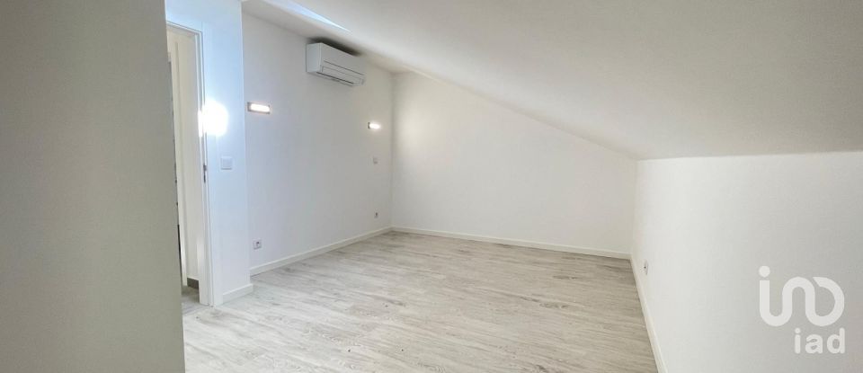 Moradia T5 em Corroios de 120 m²