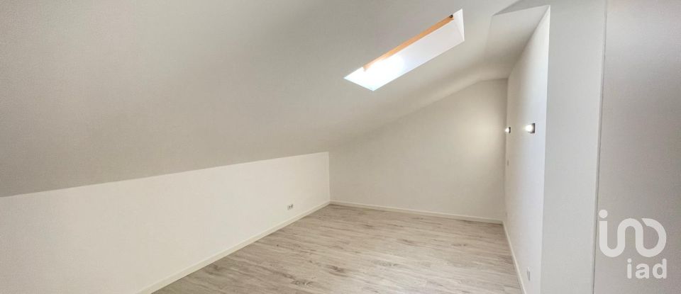 Moradia T5 em Corroios de 120 m²