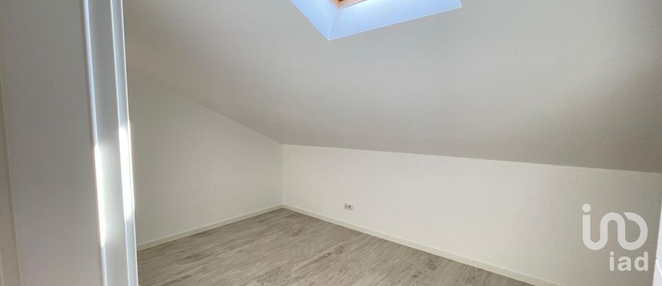 Moradia T5 em Corroios de 120 m²