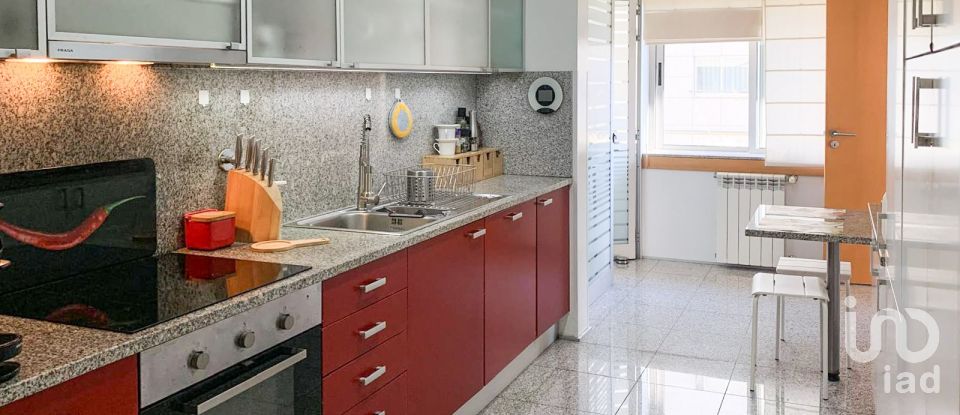 Duplex T3 em Lordelo Do Ouro E Massarelos de 173 m²