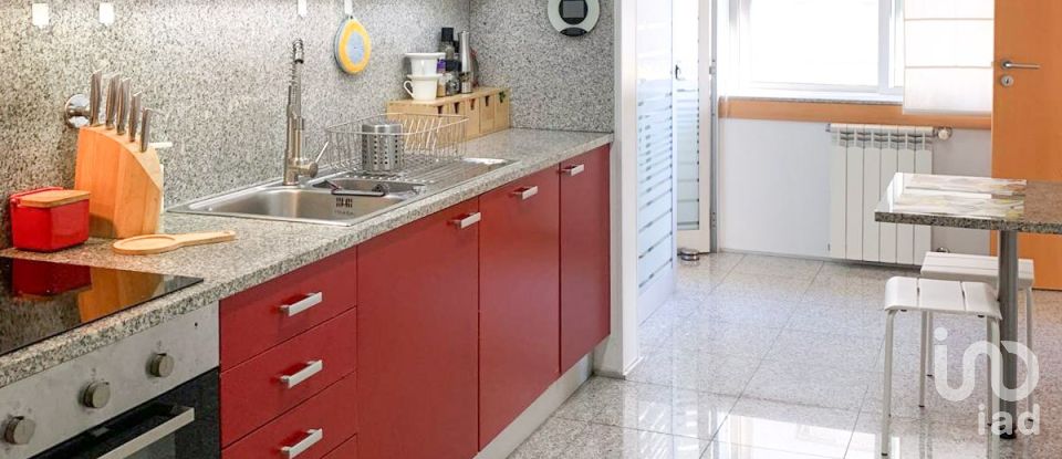 Duplex T3 em Lordelo Do Ouro E Massarelos de 173 m²