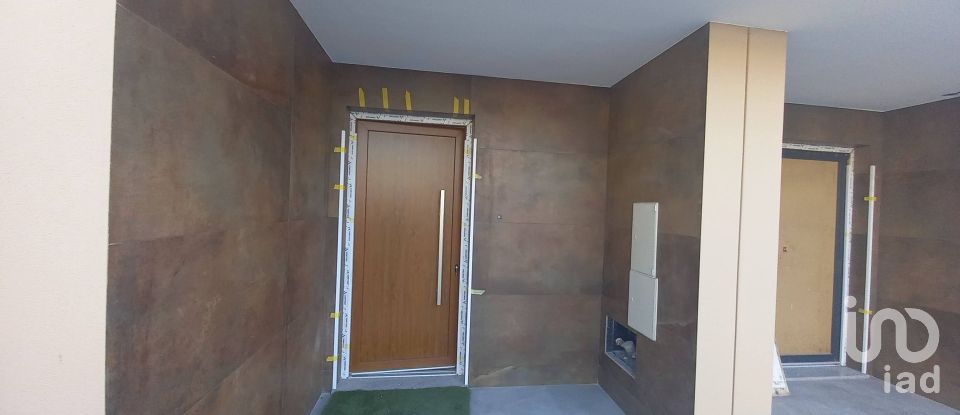 Lodge T3 in Lourinhã e Atalaia of 185 m²