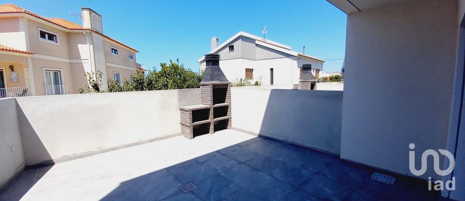 Lodge T3 in Lourinhã e Atalaia of 185 m²