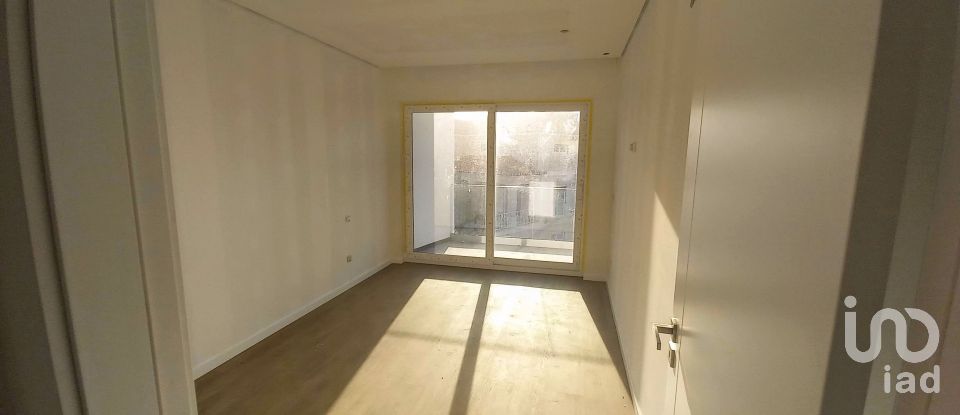 Moradia T3 em Lourinhã e Atalaia de 198 m²