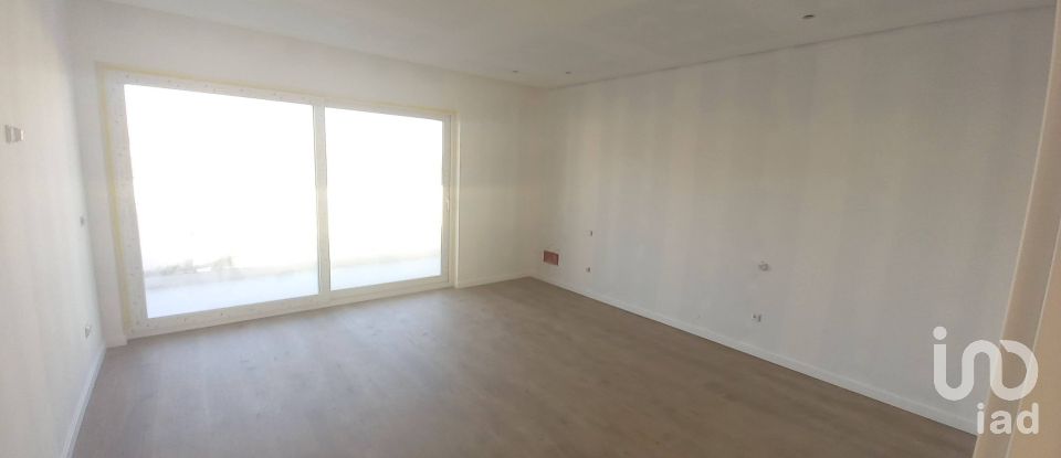 Moradia T3 em Lourinhã e Atalaia de 198 m²