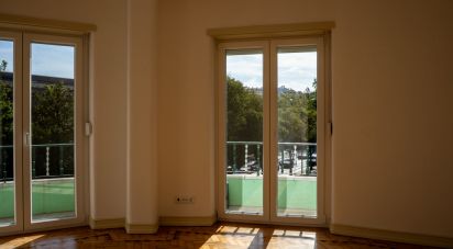 Apartment T4 in Avenidas Novas of 104 m²