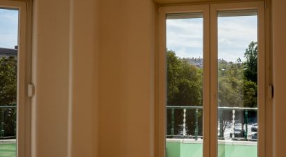 Apartment T4 in Avenidas Novas of 104 m²