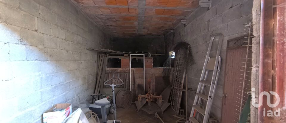 Armazém T0 em Orgens de 110 m²