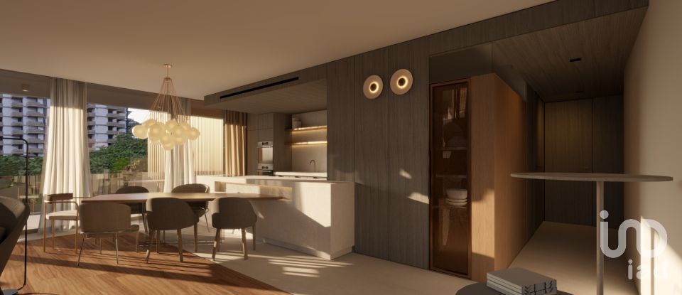 Apartamento T3 em São Martinho de 178 m²