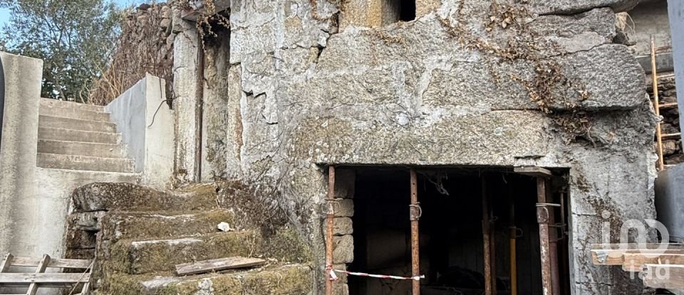 Moradia T3 em Vila Marim de 176 m²