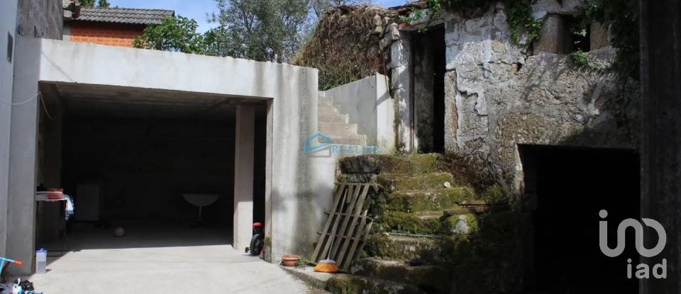 Moradia T3 em Vila Marim de 176 m²