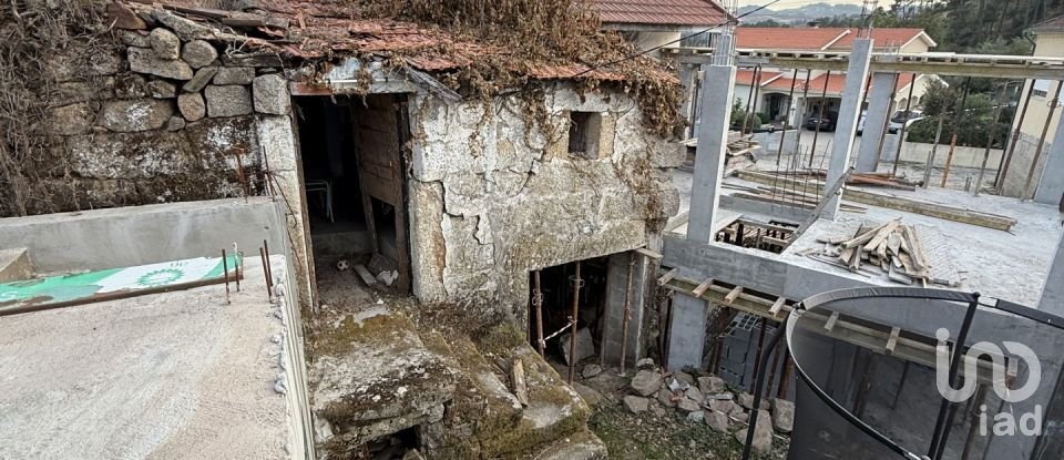 Moradia T3 em Vila Marim de 176 m²