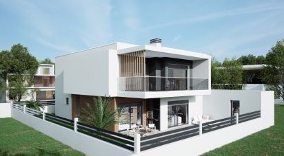 House T3 in Fernão Ferro of 204 m²