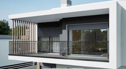 House T3 in Fernão Ferro of 204 m²