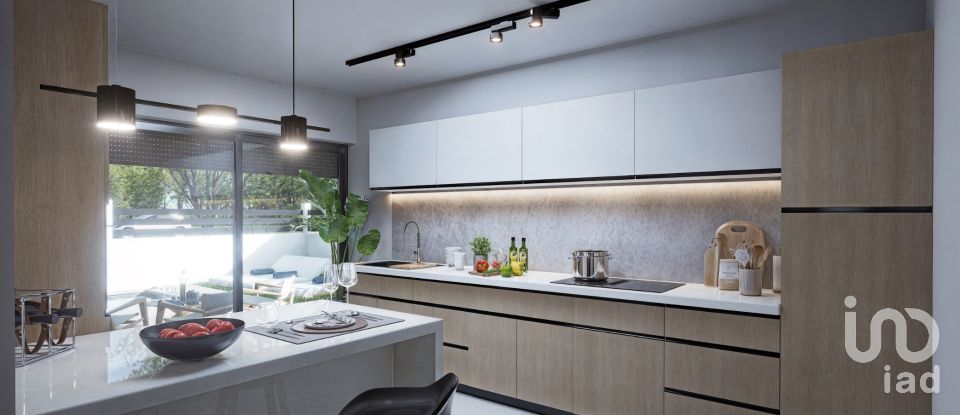 Moradia T3 em Fernão Ferro de 204 m²