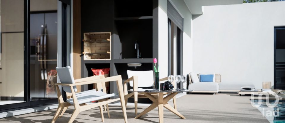 Moradia T3 em Fernão Ferro de 204 m²