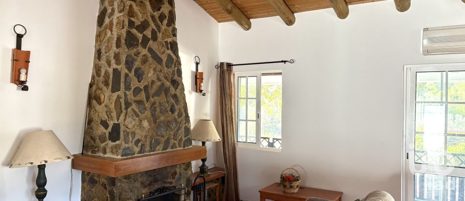 Moradia T2 em Alte de 78 m²