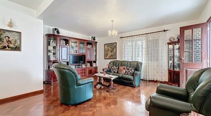 House T2 in Santa Cruz of 172 m²