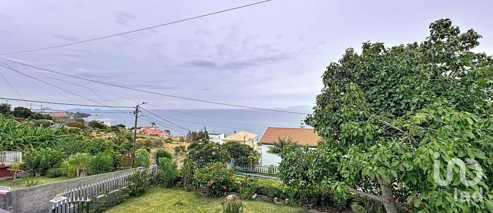 Moradia T2 em Santa Cruz de 172 m²