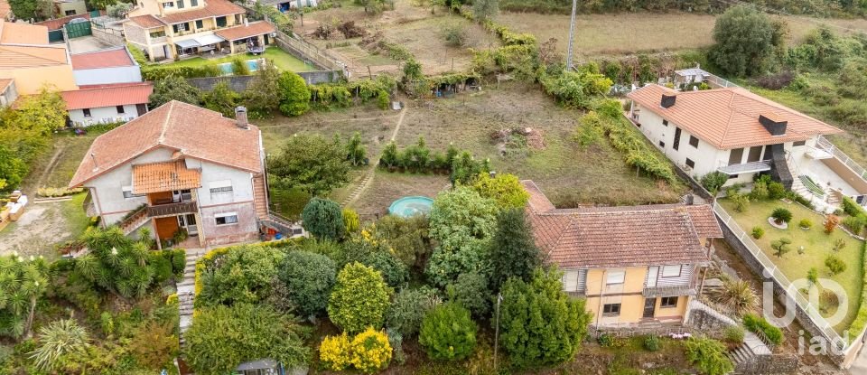 Terreno em Foz do Sousa e Covelo de 976 m²