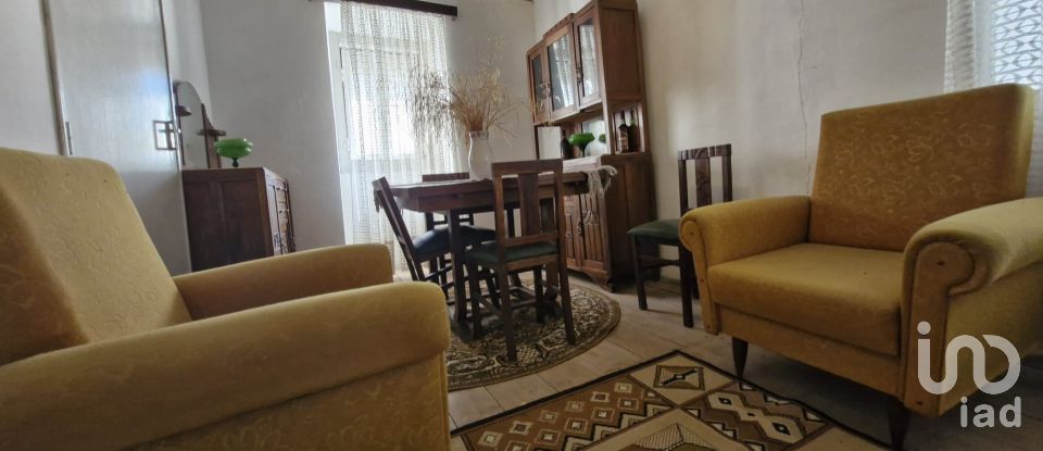 Moradia T3 em Alcobertas de 553 m²