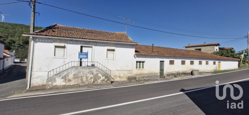 Moradia T3 em Alcobertas de 553 m²