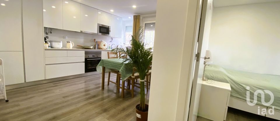 Apartamento T3 em Olivais de 54 m²