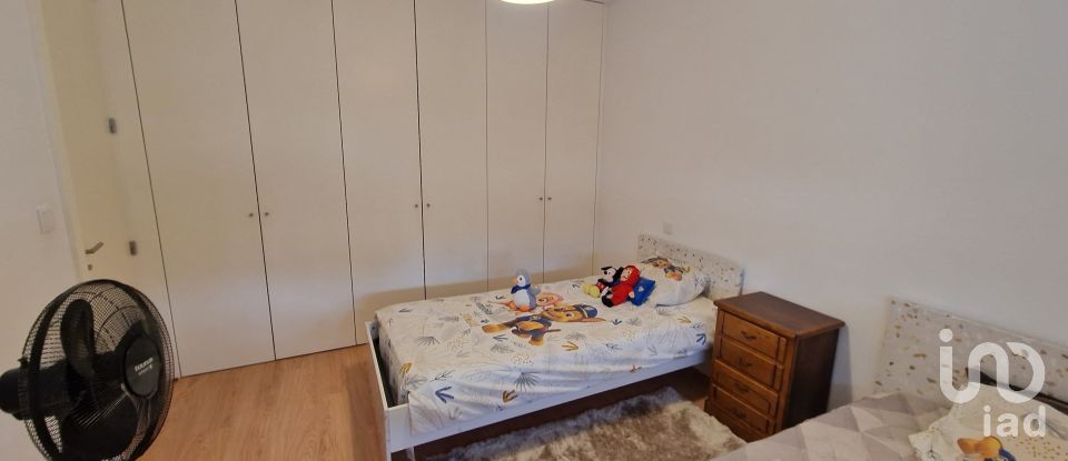 Habitação T3 em Santo isidoro e livração de 122 m²