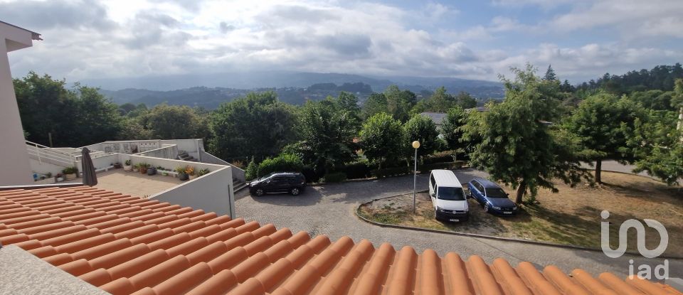 Habitação T3 em Santo isidoro e livração de 122 m²