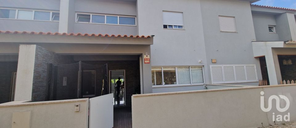 Habitação T3 em Santo isidoro e livração de 122 m²