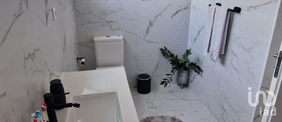 Habitação T3 em Santo isidoro e livração de 122 m²