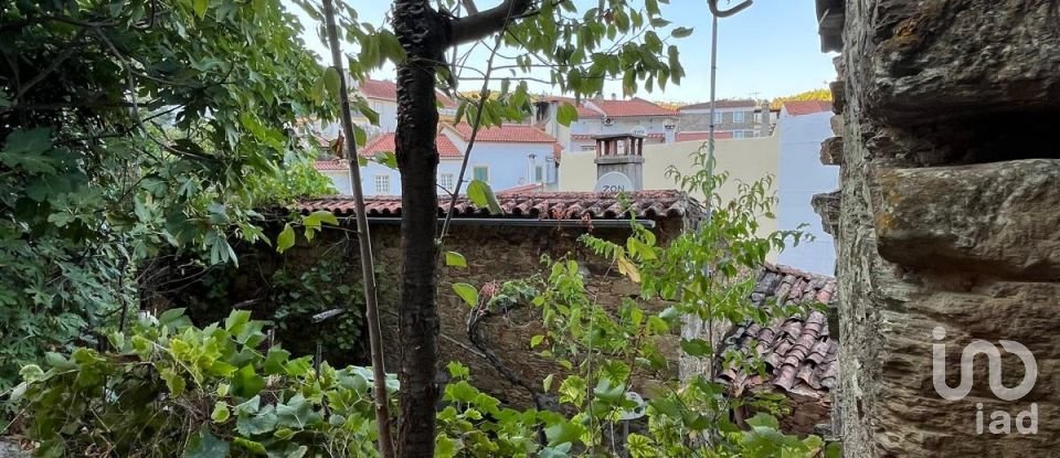 Moradia T1 em Sobreira Formosa e Alvito da Beira de 36 m²