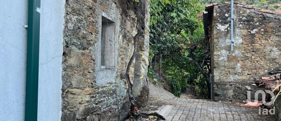 Moradia T1 em Sobreira Formosa e Alvito da Beira de 36 m²