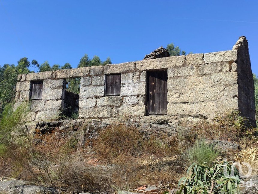 Quinta T0 em Vila Boa de Quires e Maureles de 98 m²