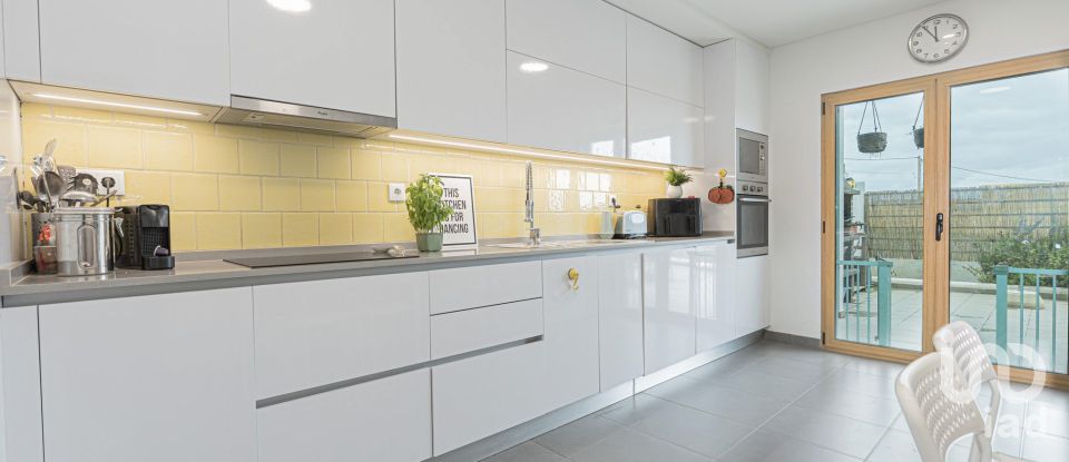 Apartamento T3 em São Pedro da Cadeira de 120 m²