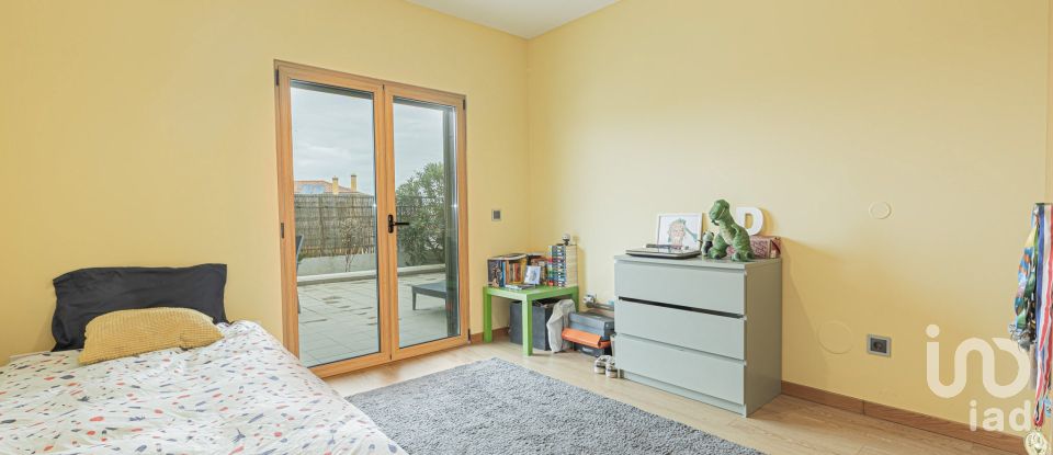 Apartamento T3 em São Pedro da Cadeira de 120 m²