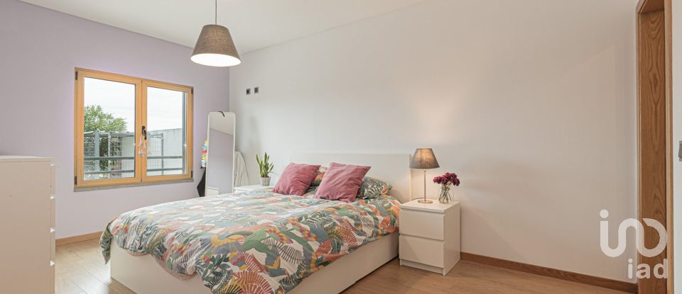 Apartamento T3 em São Pedro da Cadeira de 120 m²