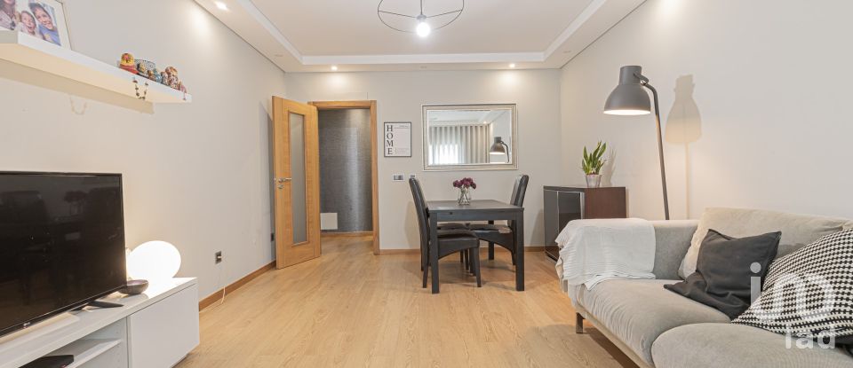 Apartamento T3 em São Pedro da Cadeira de 120 m²