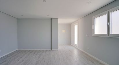 House T5 in Pontinha e Famões of 514 m²