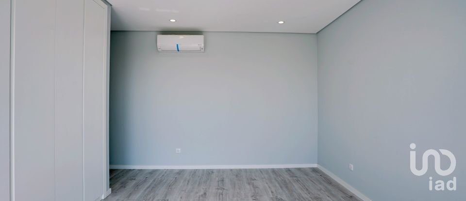 Moradia T5 em Pontinha e Famões de 514 m²