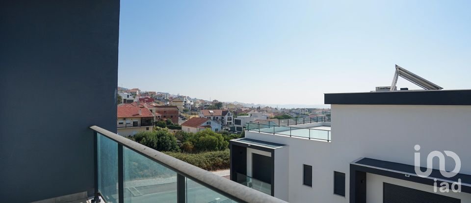 Moradia T5 em Pontinha e Famões de 514 m²