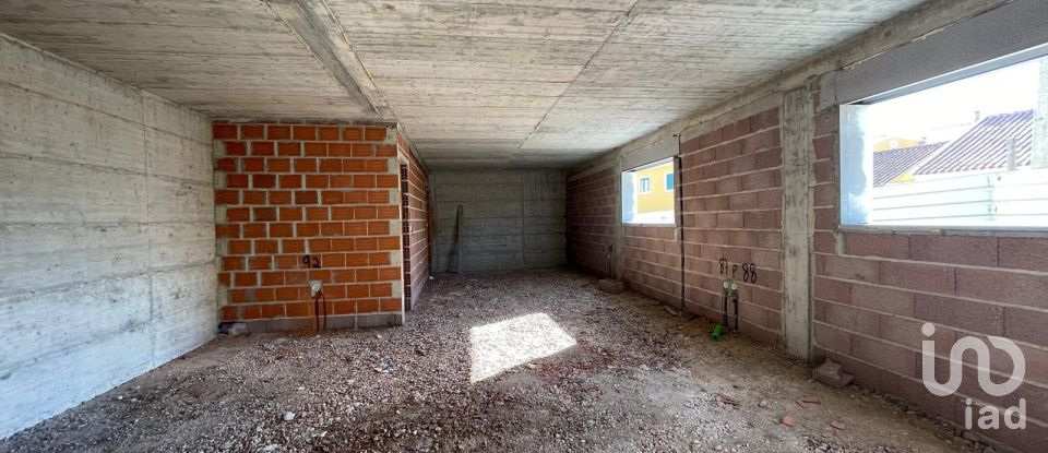 Casa T3 em Silveira de 289 m²