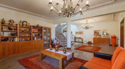 Maison T5 à Lijó de 402 m²