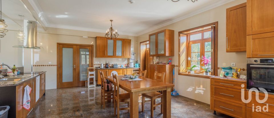 Maison T5 à Lijó de 402 m²